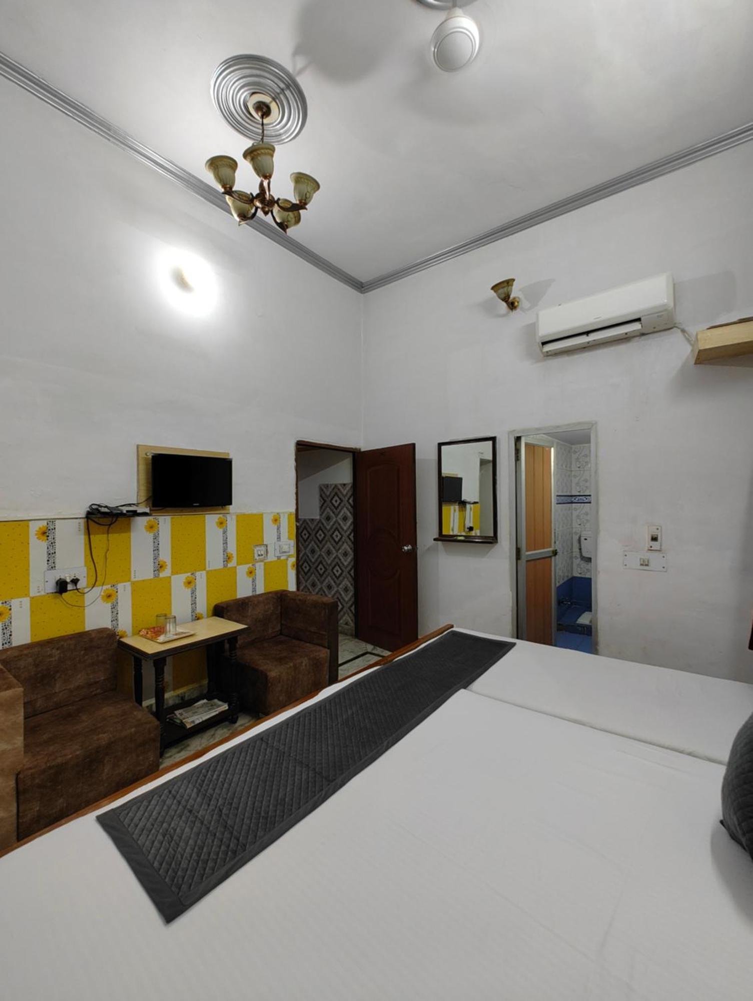 Hotel Swarajya Palace Agra  Zewnętrze zdjęcie